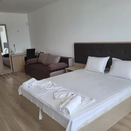 Hotel apartamentowy Perla Del Mar Łozenec
