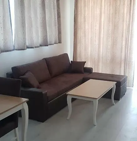 Perla Del Mar Lejlighedshotel 4*